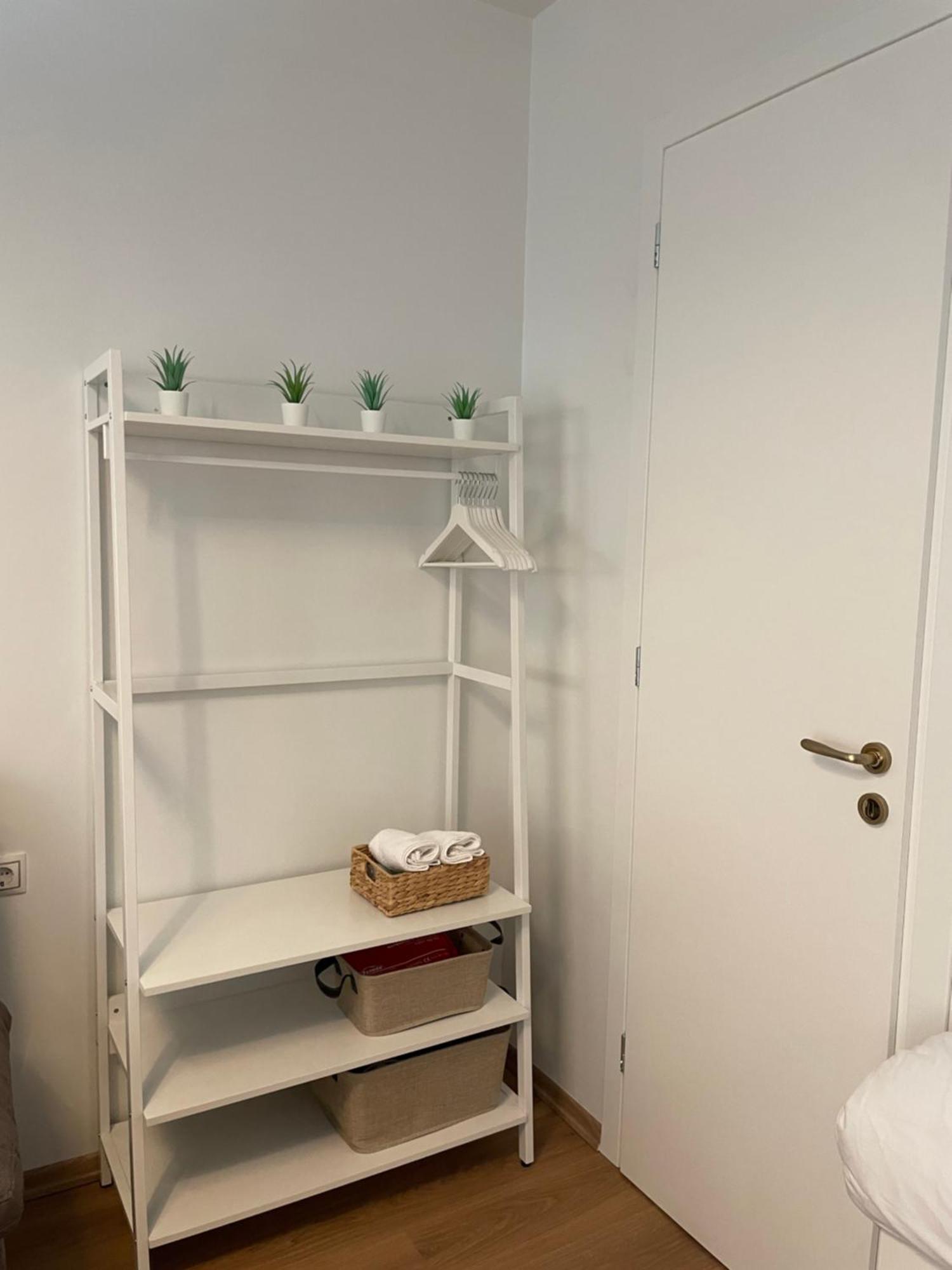 Persephone Stay Inn Елефсина Екстериор снимка
