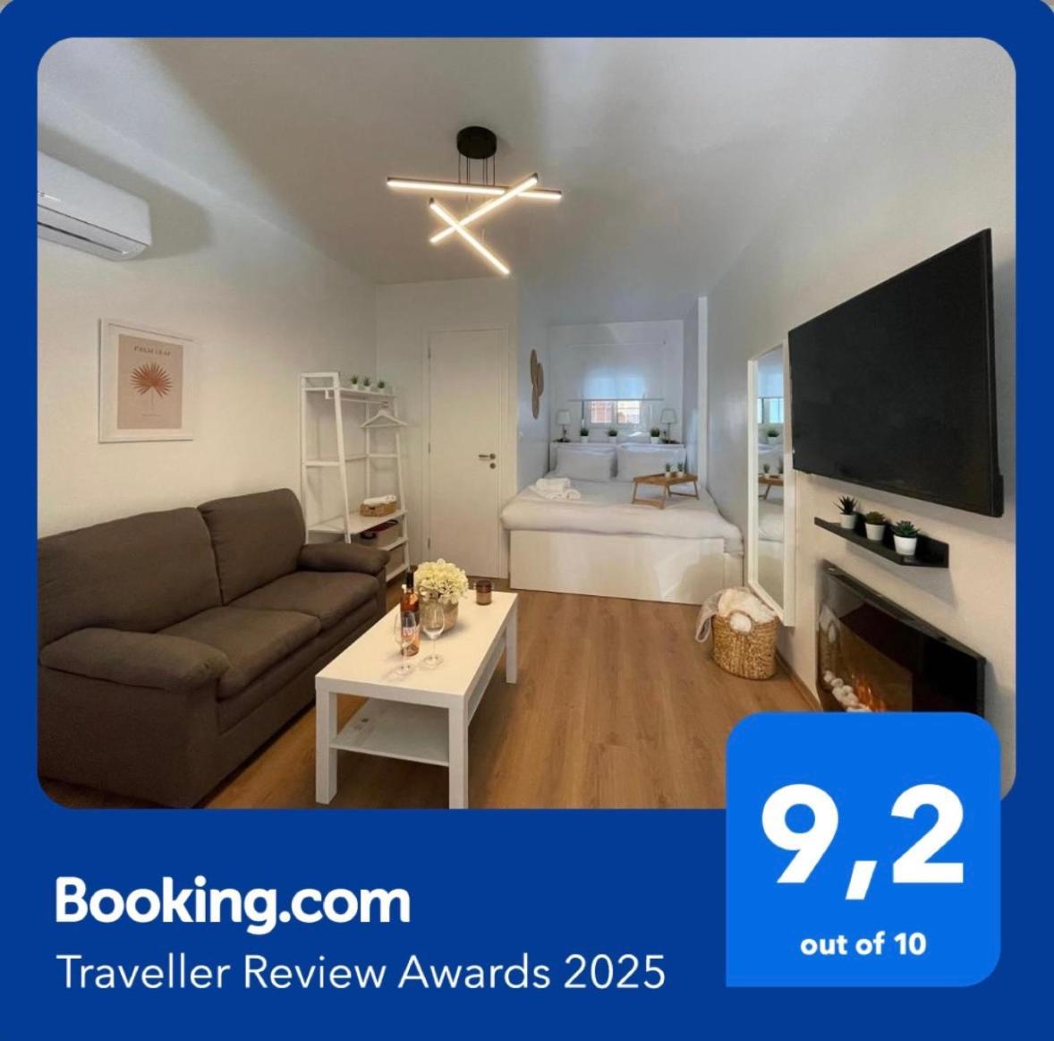 Persephone Stay Inn Елефсина Екстериор снимка